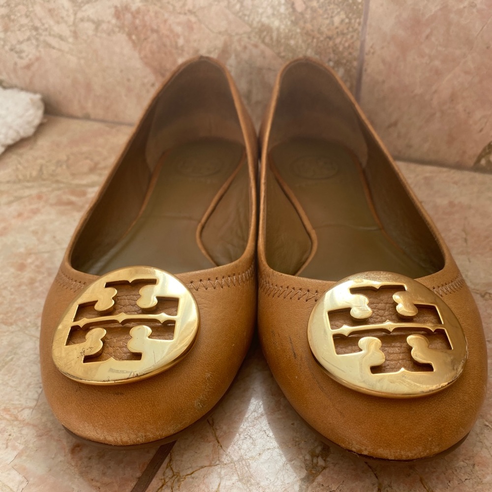 Tan Tory Burch Riva Flats
